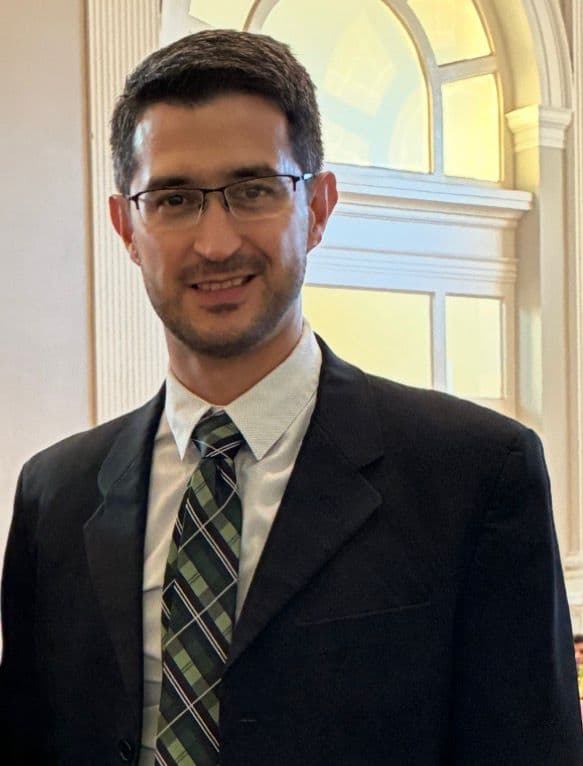 Dr. Gabriel Marcelo Garza Saldana